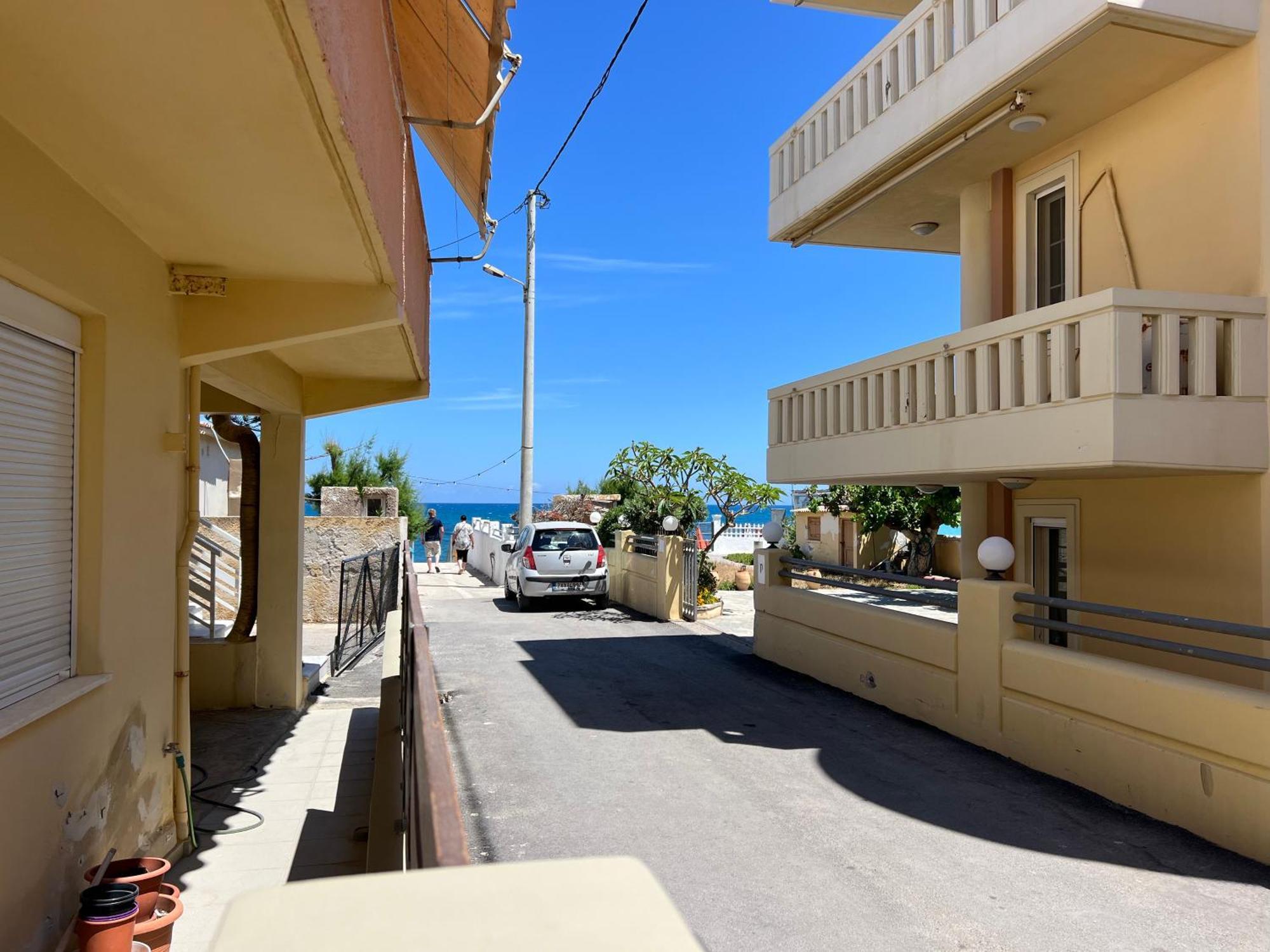 Artemis Rooms Two Steps By The Sea Platanias  Exterior photo