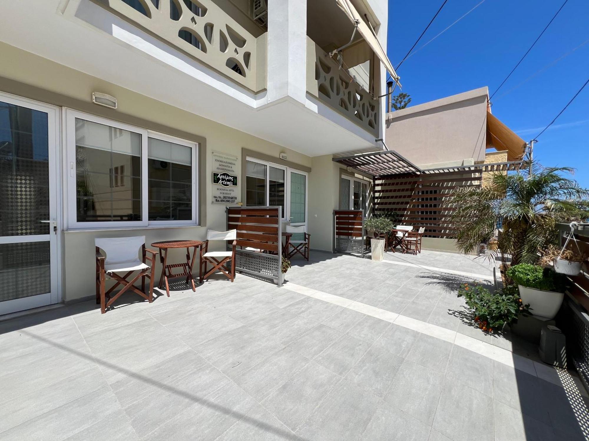 Artemis Rooms Two Steps By The Sea Platanias  Exterior photo