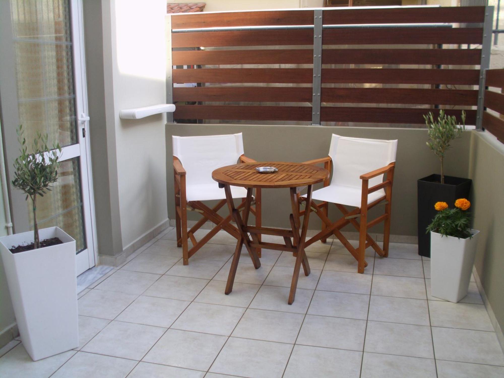 Artemis Rooms Two Steps By The Sea Platanias  Exterior photo